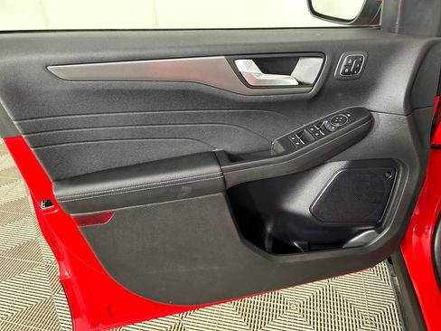 Used 2024 Ford Escape Active w/ Tech Pack #2 FWD image 11