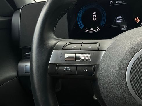 Used 2025 Hyundai Kona SEL image 34