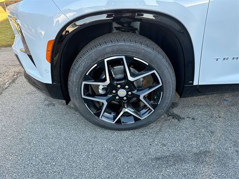 New 2026 Chevrolet Traverse High Country image 12
