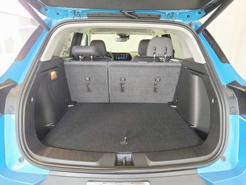 New 2025 Chevrolet TrailBlazer LT w/ Convenience Package FWD image 10