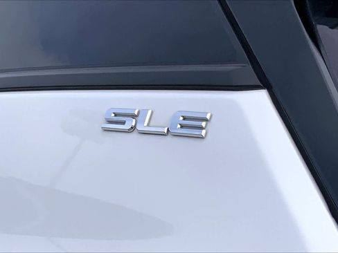 Used 2020 GMC Terrain SLE w/ Driver Convenience Package image 10