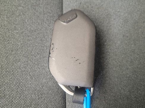 Used 2025 Kia K4 FWD image 32