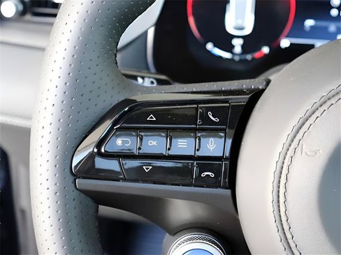 New 2025 Maserati Grecale Modena image 31