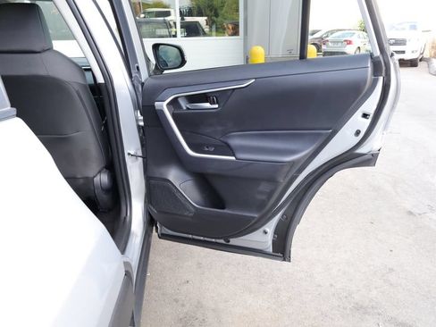 Certified 2025 Toyota RAV4 XLE AWD/4WD image 18