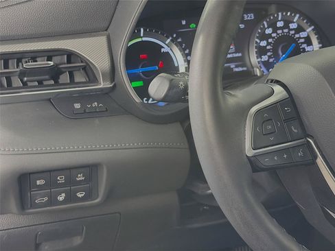 Used 2021 Toyota Highlander Platinum AWD/4WD image 17