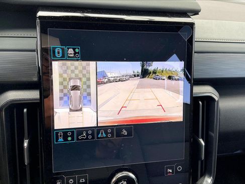New 2026 GMC Acadia AT4 w/ Luxury Package AWD/4WD image 13