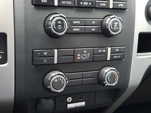 Used 2014 Ford F150 XLT AWD/4WD image 18