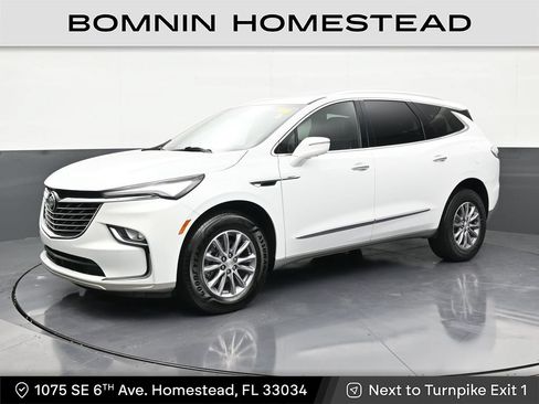 Used 2022 Buick Enclave Premium FWD image 1