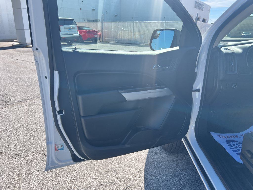 Used 2022 Chevrolet Colorado LT w/ Fleet Safety Package RWD image 15