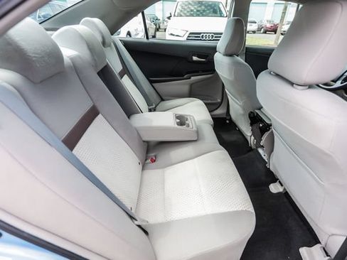 Used 2012 Toyota Camry LE FWD image 41