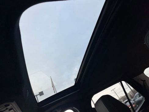 Certified 2025 Toyota 4Runner TRD Off-Road Premium image 27