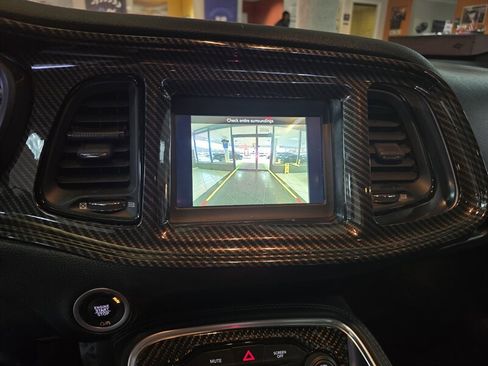 Used 2018 Dodge Challenger SXT w/ Blacktop Package image 17