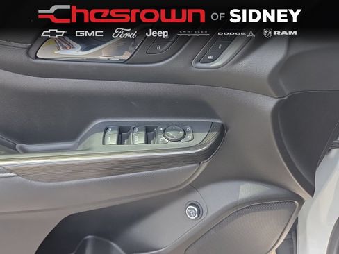 Used 2023 GMC Acadia SLT w/ Preferred Package AWD/4WD image 30