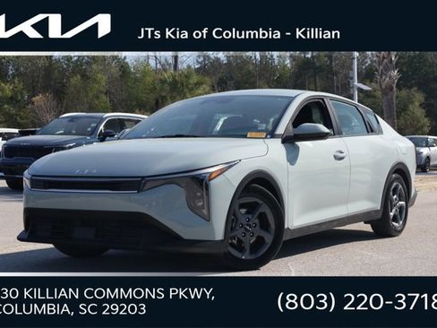 Certified 2025 Kia K4 LXS image 1