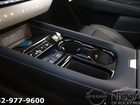 New 2026 Nissan Murano Platinum AWD/4WD image 22