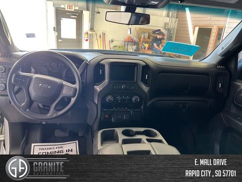 Used 2020 Chevrolet Silverado 1500 Custom Trail Boss w/ Custom Convenience Package AWD/4WD image 20