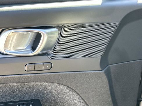 Certified 2026 Volvo XC40 B5 Plus w/ Protection Package Premier image 16