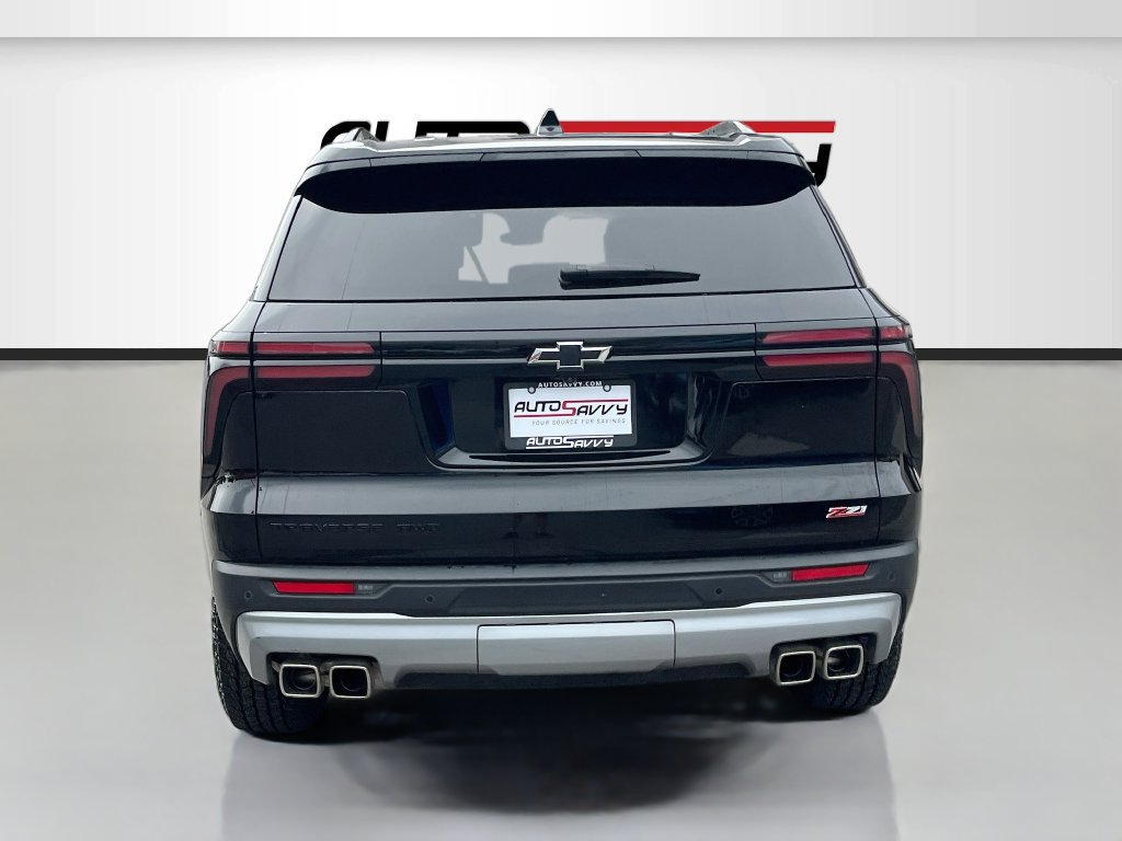 Used 2025 Chevrolet Traverse Z71 w/ Driver Confidence Package AWD/4WD image 6