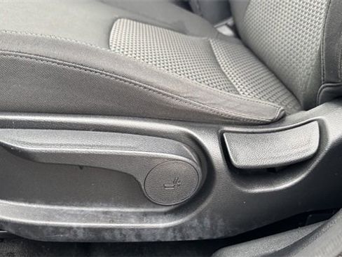 Used 2023 Kia Sportage LX image 21