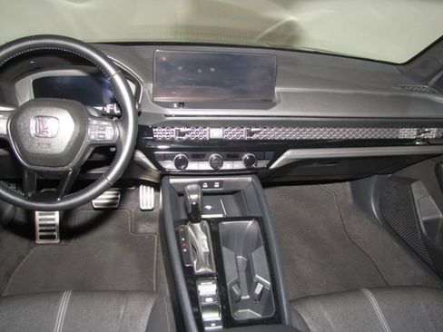 Certified 2025 Honda Accord Sport image 14