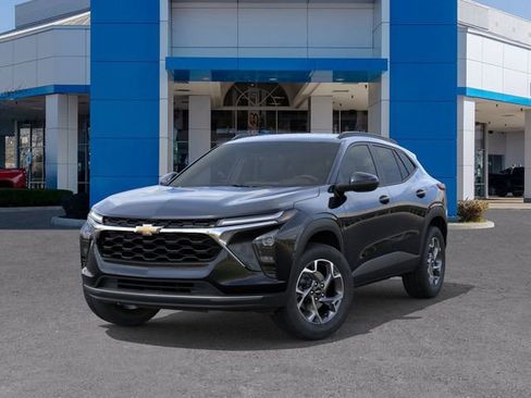 New 2026 Chevrolet Trax LT w/ Driver Confidence Package image 6