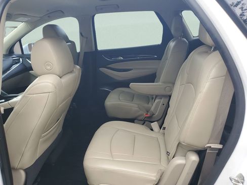 Used 2018 Buick Enclave Essence FWD image 11