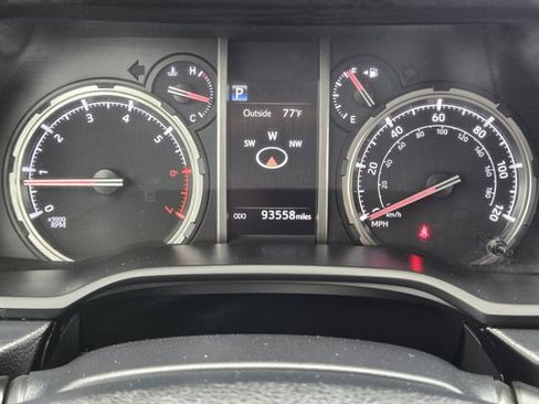 Used 2023 Toyota 4Runner TRD Off-Road Premium w/ Moonroof Package AWD/4WD image 15