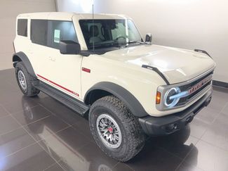 New 2026 Ford Bronco Outer Banks video 1