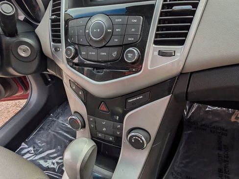 Used 2012 Chevrolet Cruze LT image 13