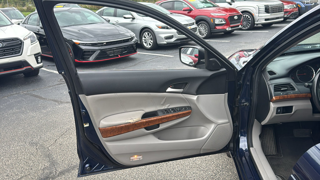 Used 2011 Honda Accord EX-L image 15