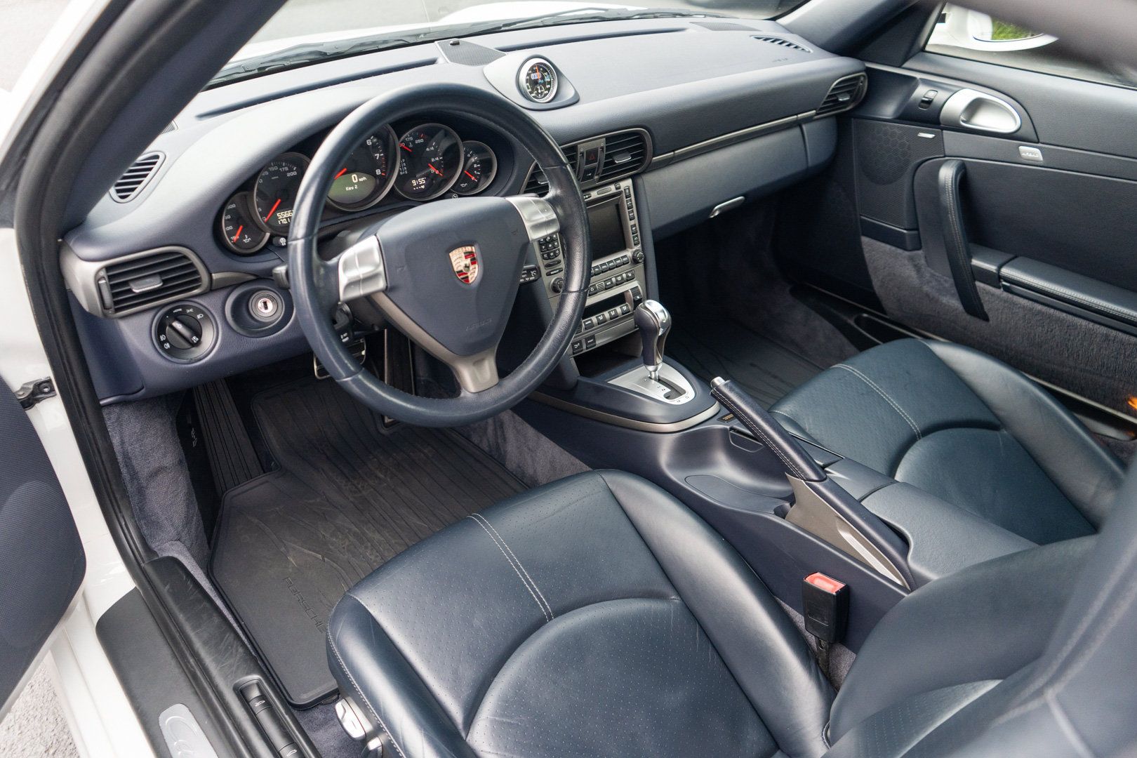 Used 2007 Porsche 911 Carrera 4 AWD/4WD image 10