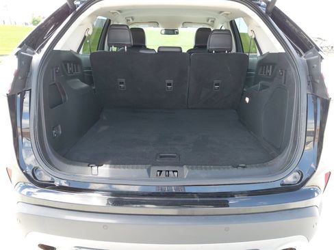 Used 2024 Ford Edge Titanium image 30