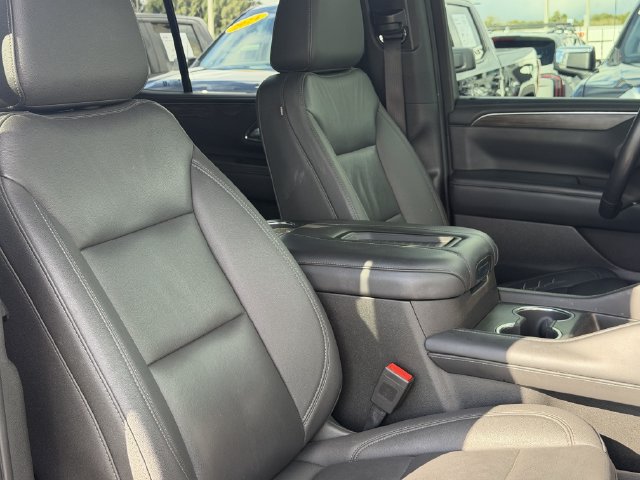Used 2022 Chevrolet Tahoe LT w/ Luxury Package AWD/4WD image 19