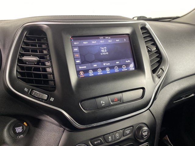 Used 2019 Jeep Cherokee Latitude Plus AWD/4WD image 27