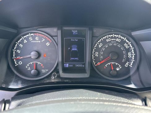 Used 2019 Toyota Tacoma SR image 21