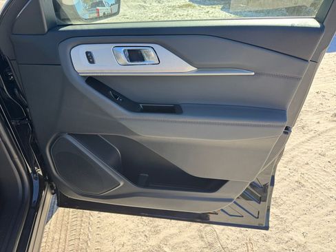 New 2026 Ford Explorer Active image 19