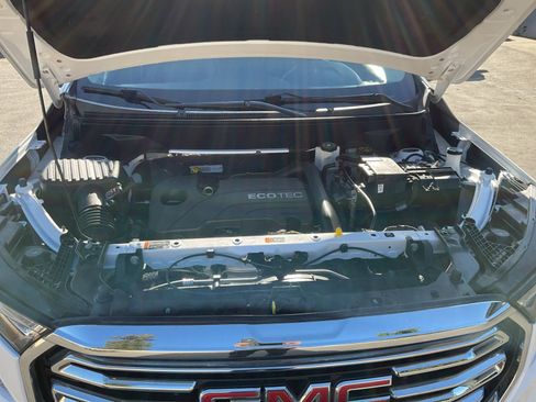 Used 2022 GMC Terrain SLT image 23