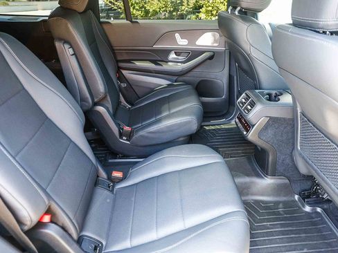 Certified 2025 Mercedes-Benz GLS 450 4MATIC image 18