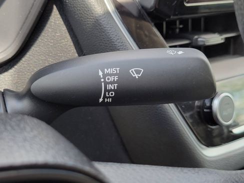 Used 2024 Toyota Corolla LE FWD image 24