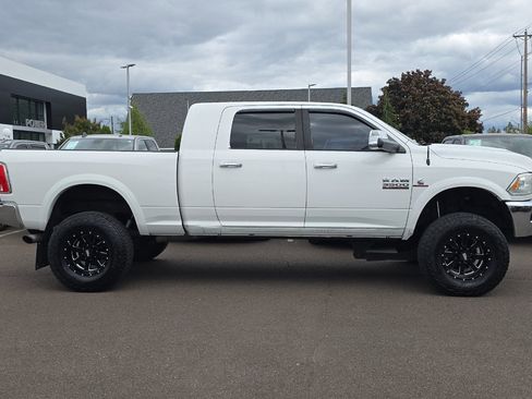 Used 2014 RAM 3500 Laramie AWD/4WD image 3