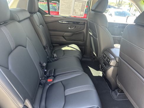 Used 2026 Honda Pilot EX-L image 8
