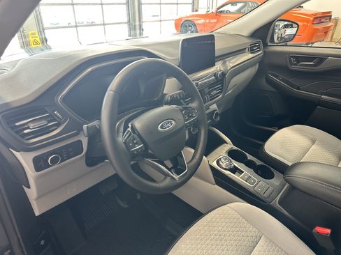 Used 2023 Ford Escape Active image 23