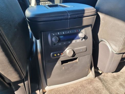 Used 2013 Cadillac Escalade Platinum image 15