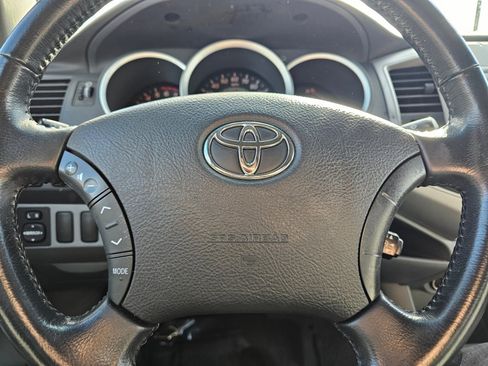 Used 2007 Toyota Tacoma TRD Off-Road image 3