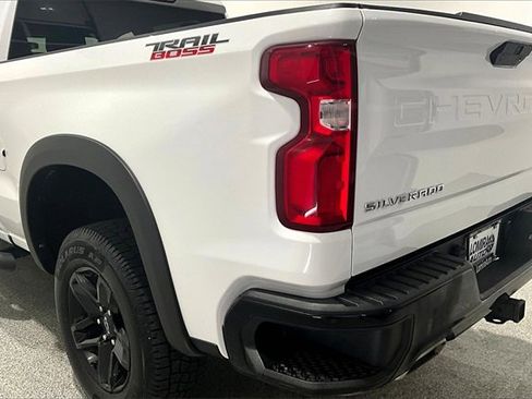Used 2021 Chevrolet Silverado 1500 LT Trail Boss w/ Bed Protection Package image 40