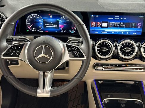 Used 2026 Mercedes-Benz GLB 250 image 16