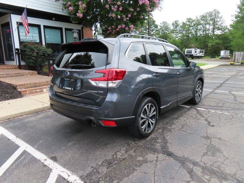 Used 2022 Subaru Forester Limited AWD/4WD image 7