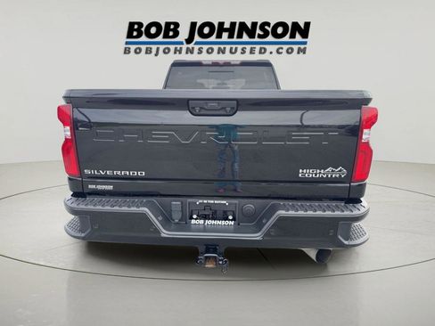 Used 2021 Chevrolet Silverado 2500 High Country AWD/4WD image 4