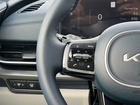 New 2026 Kia Carnival SX Prestige FWD image 23