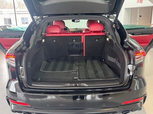 Used 2021 Maserati Levante GranSport image 6